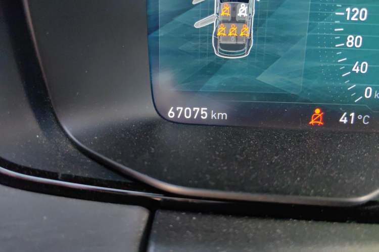 Used Lynk & Co 02 2018 1.5T DCT Two-Wheel Drive Sporty Version China V Standard Odometer Close Up
