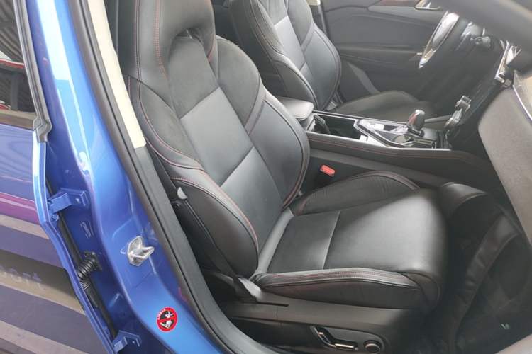 Used Lynk & Co 02 2018 1.5T DCT Two-Wheel Drive Pro Version China V Emission Standard Right Front Seat
