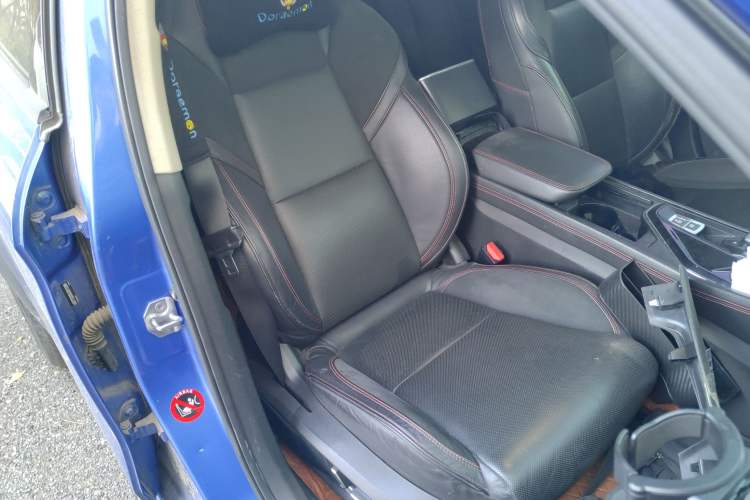 Used Lynk & Co 02 2018 1.5T DCT Two-Wheel Drive Pro Version China V Emission Standard Right Front Seat