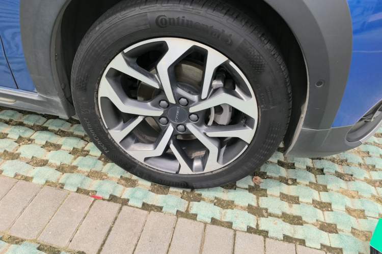 Used Lynk & Co 02 2018 1.5T DCT Two-Wheel Drive Pro Version China V Emission Standard Right Front Wheel Hub