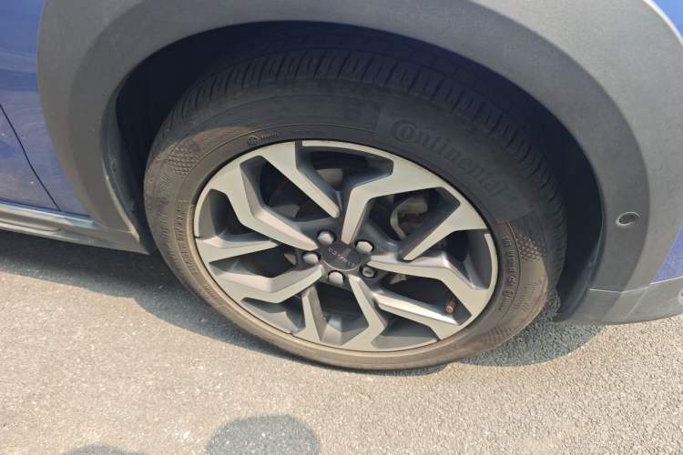 Used Lynk & Co 02 2018 1.5T DCT Two-Wheel Drive Pro Version China V Emission Standard Right Front Wheel Hub