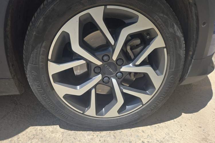 Used Lynk & Co 02 2018 2.0T DCT 4x4 Sport Pro Edition China V Standard Right Front Wheel Hub