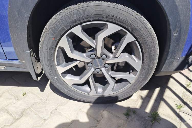 Used Lynk & Co 02 2018 1.5T DCT Two-Wheel Drive Sporty Version China V Standard Right Front Wheel Hub