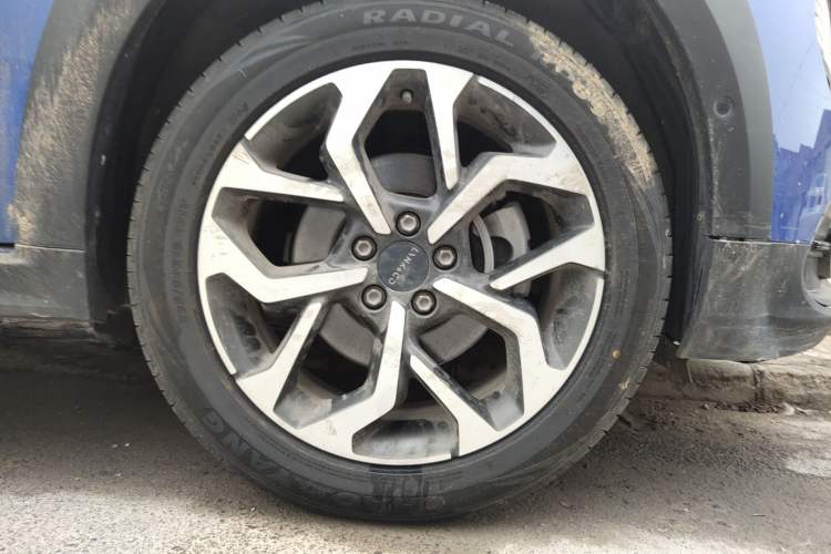 Used Lynk & Co 02 2018 1.5T DCT Two-Wheel Drive Pro Version China V Emission Standard Right Front Wheel Hub