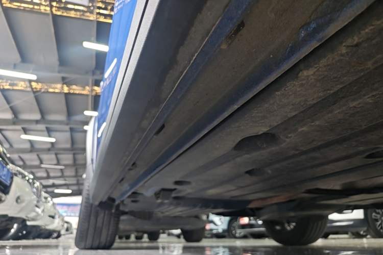 Used Lynk & Co 02 2018 1.5T DCT Two-Wheel Drive Pro Version China V Emission Standard Right Side Sill