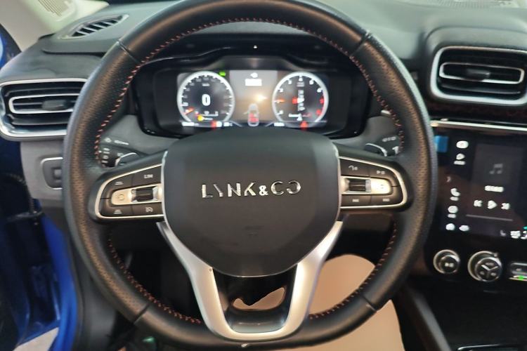 Used Lynk & Co 02 2018 1.5T DCT Two-Wheel Drive Pro Version China V Emission Standard Steering Wheel