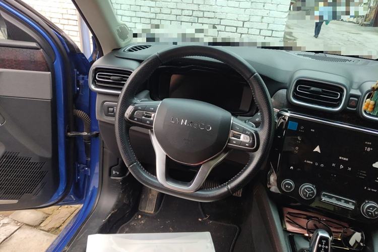 Used Lynk & Co 02 2018 1.5T DCT Two-Wheel Drive Pro Version China V Emission Standard Steering Wheel