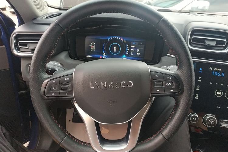 Used Lynk & Co 02 2018 1.5T DCT Two-Wheel Drive Sporty Version China V Standard Steering Wheel