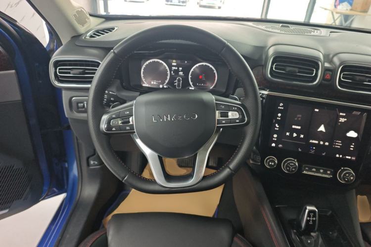 Used Lynk & Co 02 2018 1.5T DCT Two-Wheel Drive Pro Version China V Emission Standard Steering Wheel