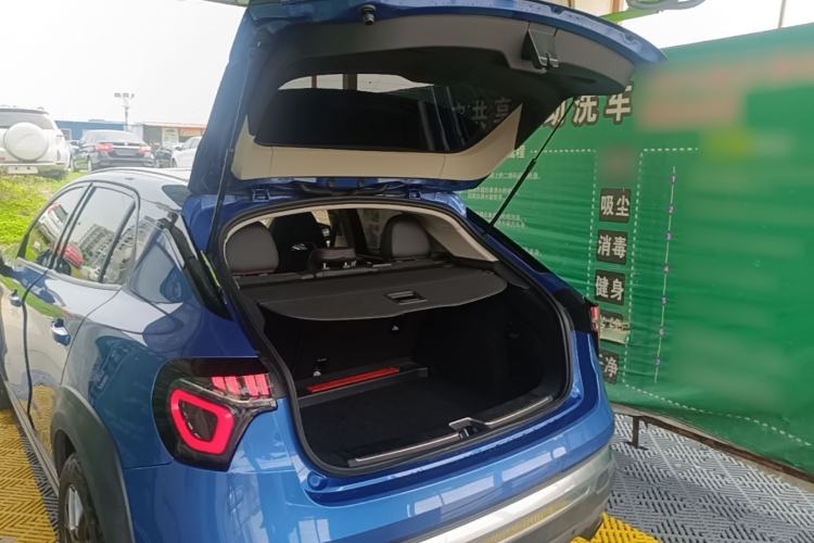 Used Lynk & Co 02 2018 1.5T DCT Two-Wheel Drive Pro Version China V Emission Standard Trunk
