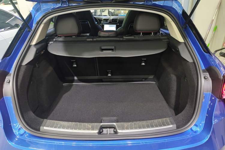 Used Lynk & Co 02 2018 1.5T DCT Two-Wheel Drive Sporty Version China V Standard Trunk