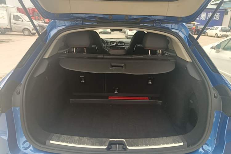 Used Lynk & Co 02 2018 1.5T DCT Two-Wheel Drive Pro Version China V Emission Standard Trunk