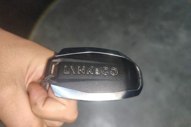 Used Lynk & Co 02 2018 1.5T DCT Two-Wheel Drive Pro Version China V Emission Standard Vehicle Key