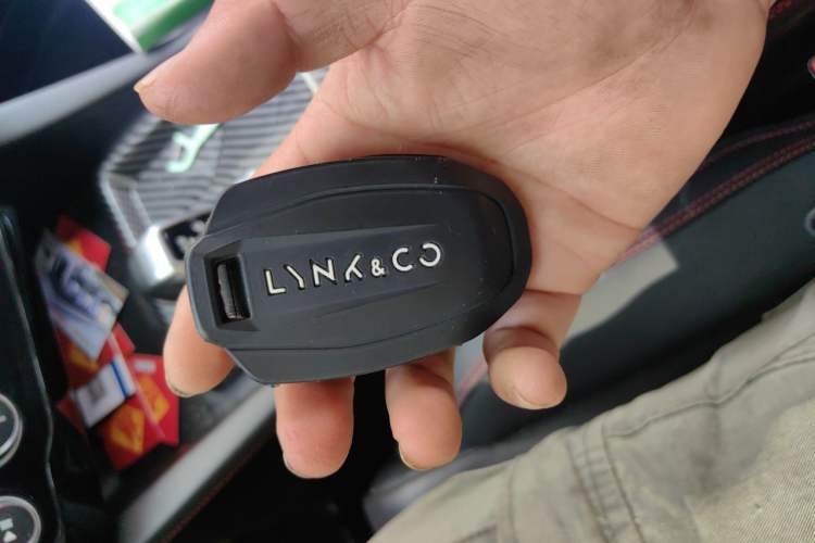 Used Lynk & Co 02 2018 1.5T DCT Two-Wheel Drive Pro Version China V Emission Standard Vehicle Key
