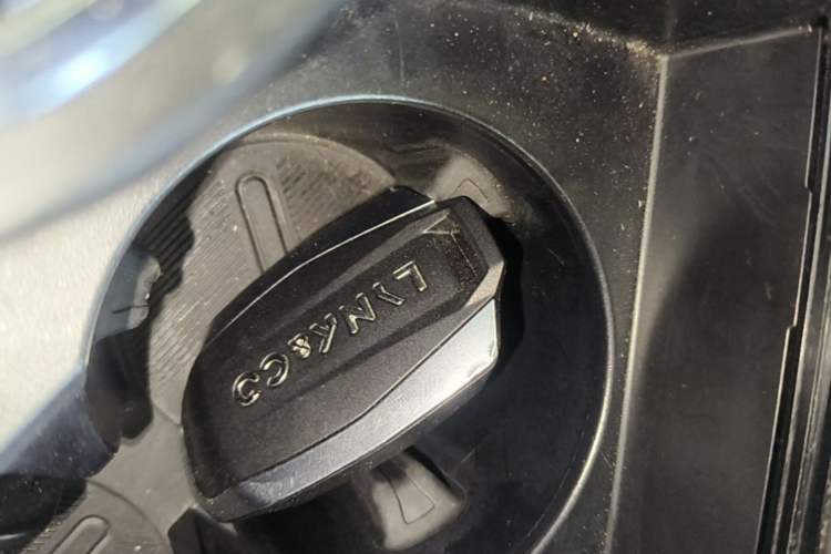 Used Lynk & Co 02 2018 1.5T DCT Two-Wheel Drive Pro Version China V Emission Standard Vehicle Key
