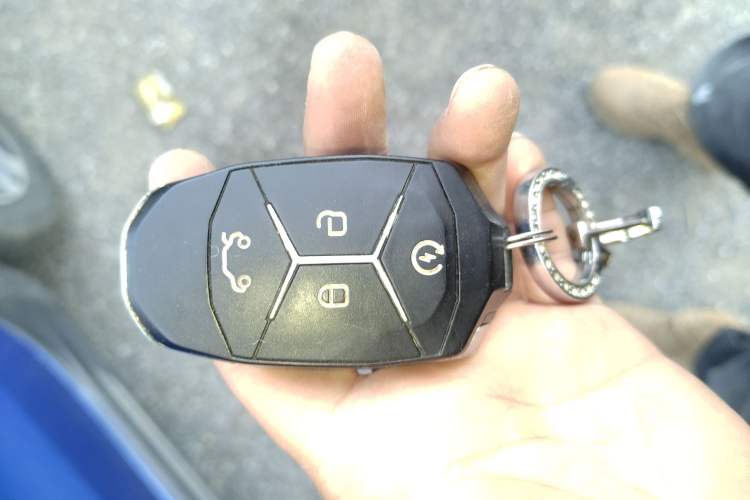Used Lynk & Co 02 2018 1.5T DCT Two-Wheel Drive Pro Version China V Emission Standard Vehicle Key