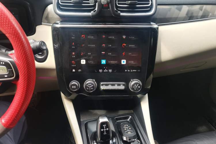 Used Lynk & Co 02 2018 1.5T DCT Two-Wheel Drive Zhaopu Version China V Standard Audio And AC Panel