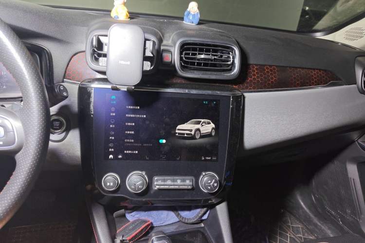 Used Lynk & Co 02 2018 2.0T DCT 4x4 Sport Pro Edition China V Standard Audio And AC Panel