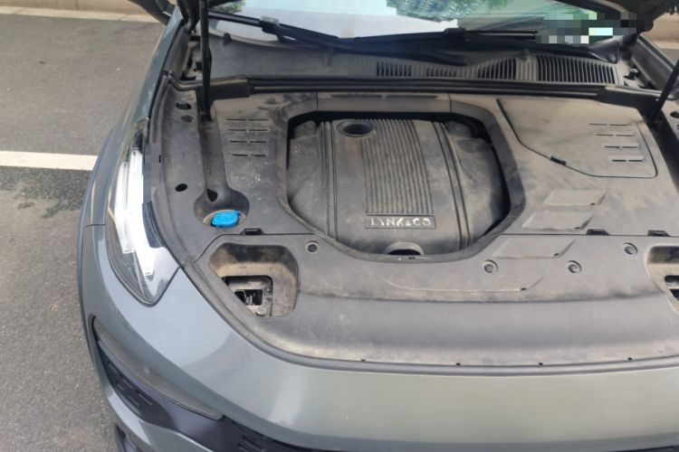 Used Lynk & Co 02 2018 1.5T DCT Two-Wheel Drive Zhaopu Version China V Standard Engine Bay Right