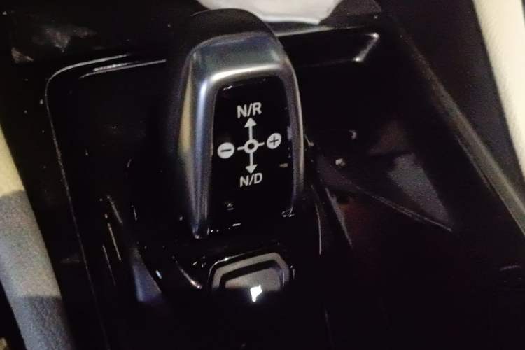 Used Lynk & Co 02 2018 1.5T DCT Two-Wheel Drive Zhaopu Version China V Standard Gear Lever