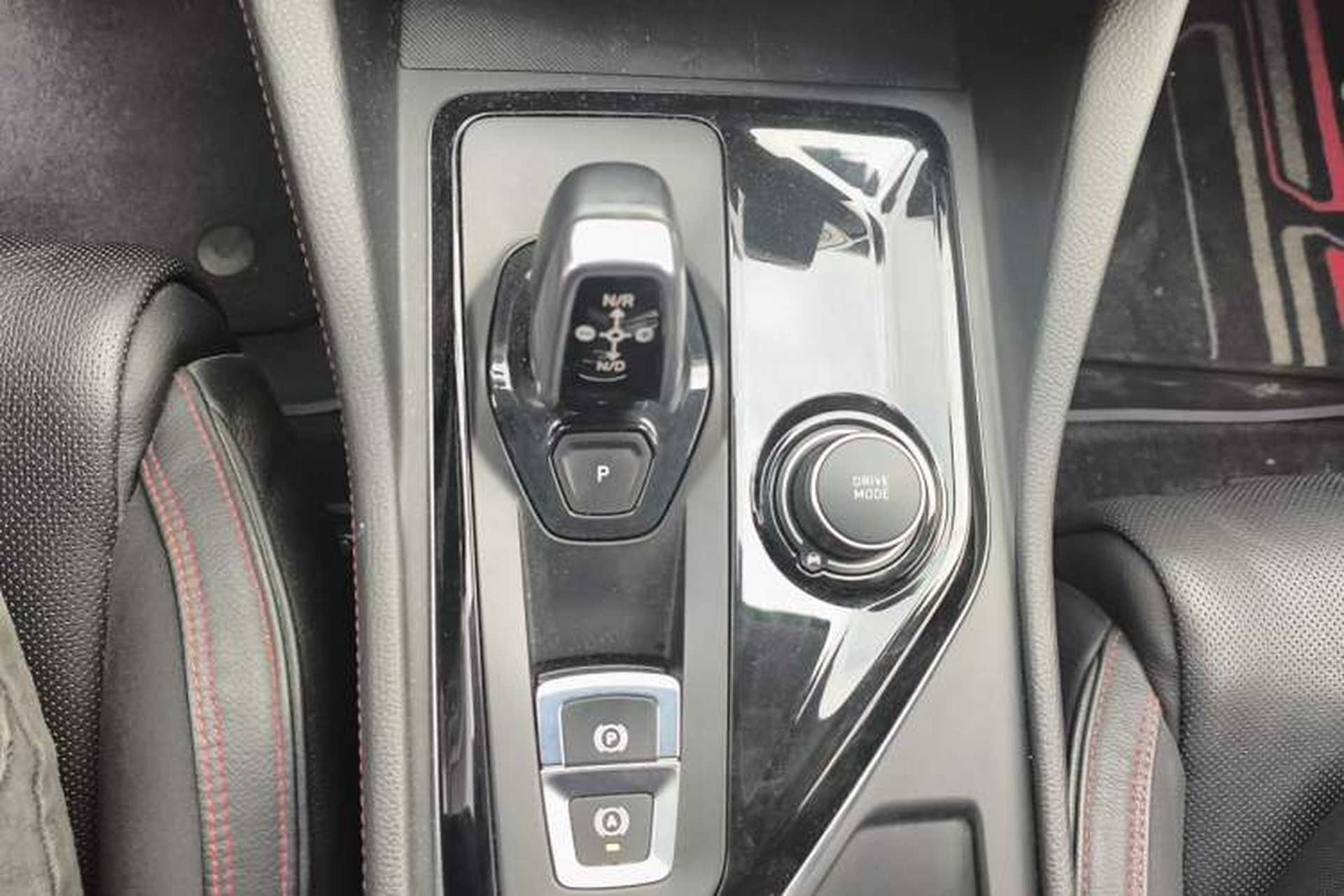 Used Lynk & Co 02 2018 2.0T DCT 4x4 Sport Pro Edition China V Standard Gear Lever