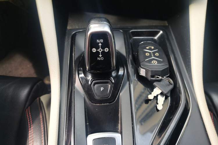 Used Lynk & Co 02 2018 1.5T DCT Two-Wheel Drive Zhaopu Version China V Standard Gear Lever