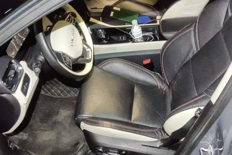 Used Lynk & Co 02 2018 1.5T DCT Two-Wheel Drive Zhaopu Version China V Standard Left Front Seat