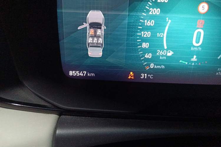 Used Lynk & Co 02 2018 1.5T DCT Two-Wheel Drive Zhaopu Version China V Standard Odometer Close Up