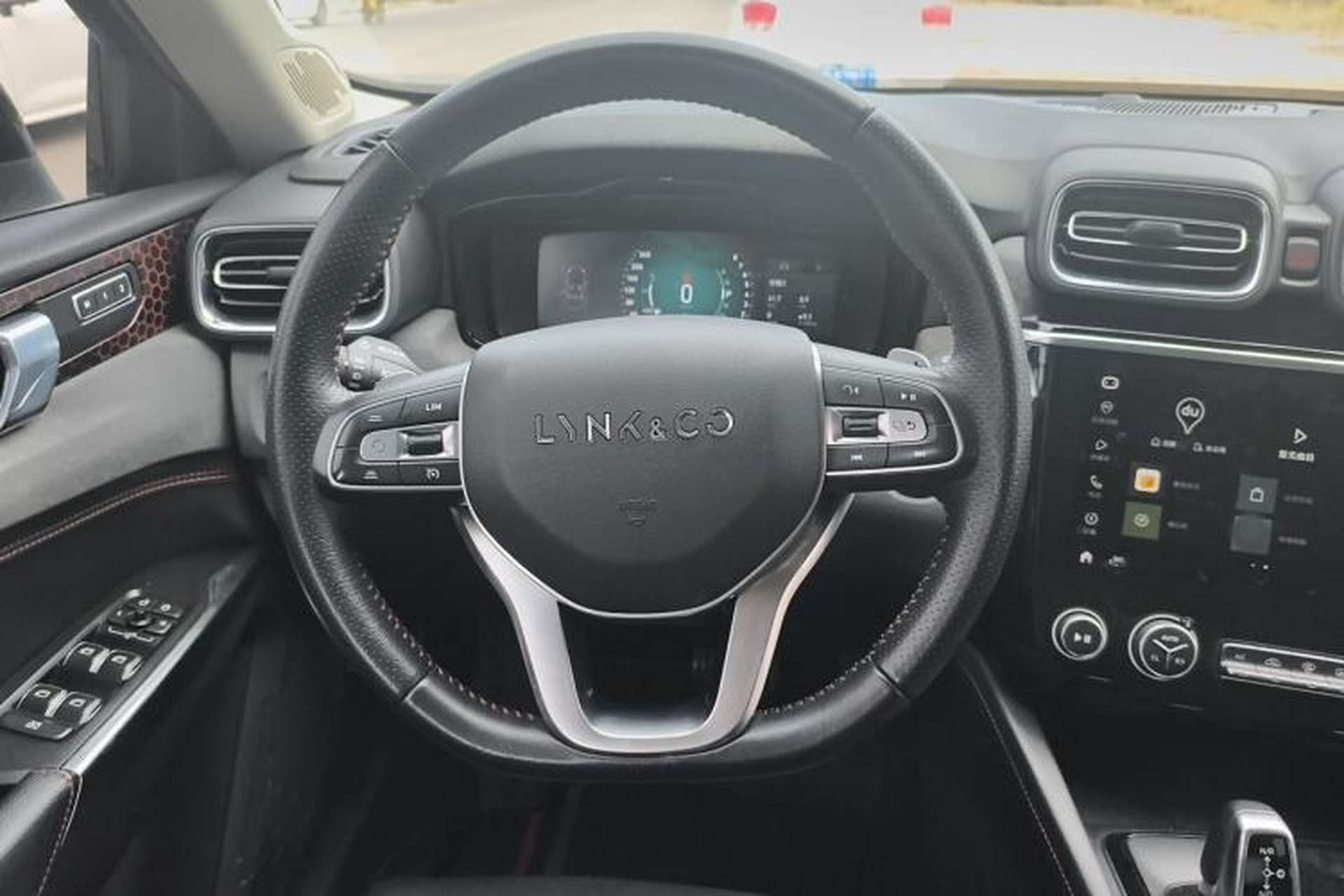 Used Lynk & Co 02 2018 2.0T DCT 4x4 Sport Pro Edition China V Standard Steering Wheel
