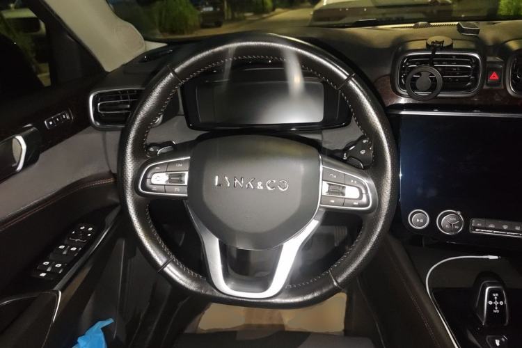 Used Lynk & Co 02 2018 1.5T DCT Two-Wheel Drive Pro Version China V Emission Standard Steering Wheel