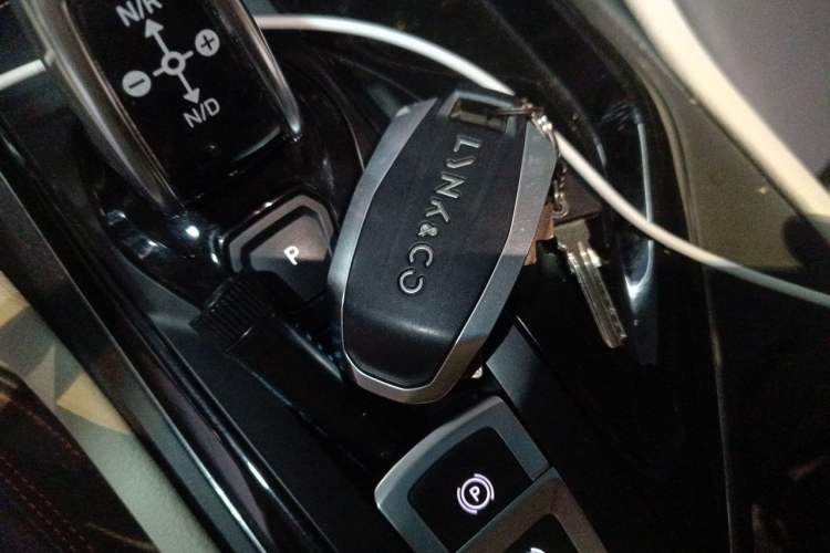 Used Lynk & Co 02 2018 1.5T DCT Two-Wheel Drive Zhaopu Version China V Standard Vehicle Key