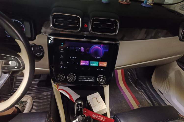 Used Lynk & Co 02 2018 1.5T DCT Two-Wheel Drive Zhaopu Version China V Standard Audio And AC Panel