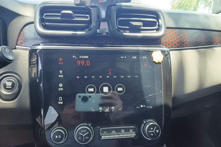 Used Lynk & Co 02 2018 1.5T DCT Two-Wheel Drive Sporty Version China V Standard Audio And AC Panel
