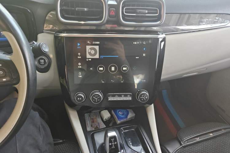 Used Lynk & Co 02 2018 1.5T DCT Two-Wheel Drive Zhaoban China V Standard Audio And AC Panel