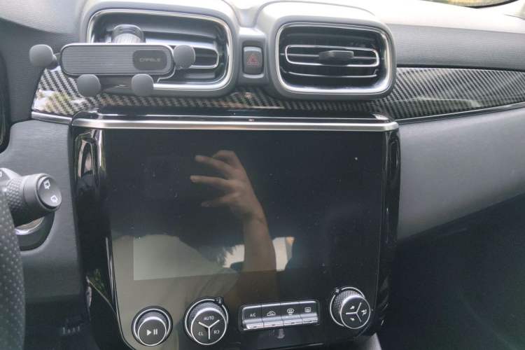 Used Lynk & Co 02 2018 1.5T DCT Two-Wheel Drive Sporty Version China V Standard Audio And AC Panel