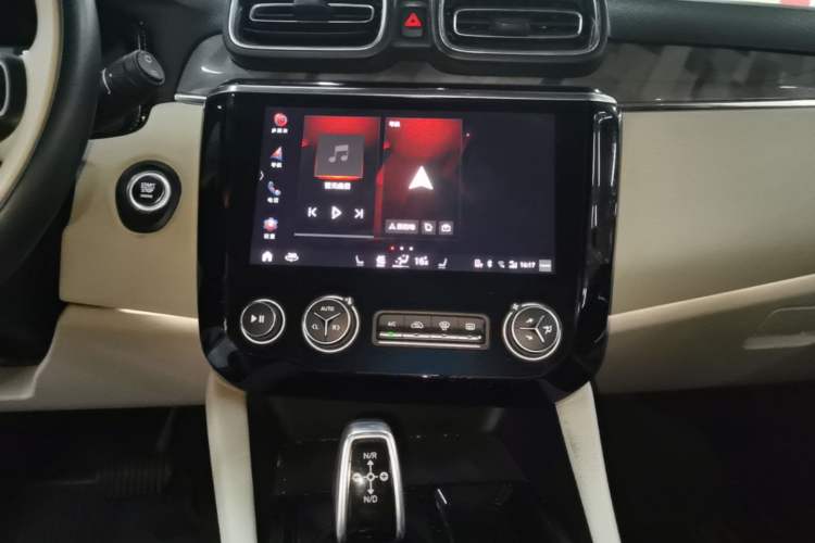 Used Lynk & Co 02 2018 1.5T DCT Two-Wheel Drive Zhaopu Version China V Standard Audio And AC Panel