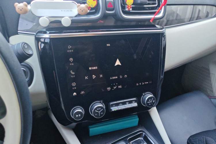 Used Lynk & Co 02 2018 1.5T DCT Two-Wheel Drive Zhaopu Version China V Standard Audio And AC Panel