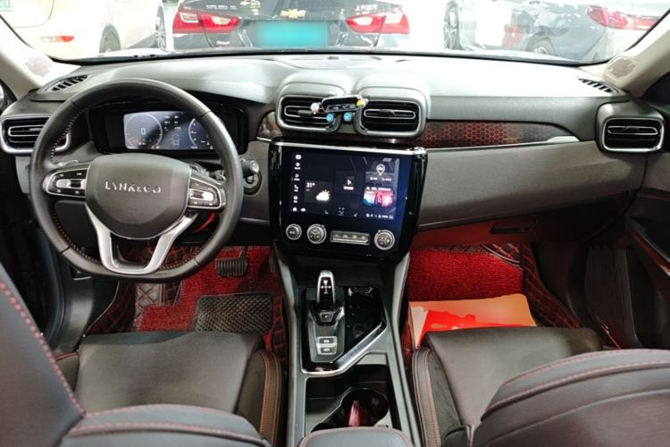 Used Lynk & Co 02 2018 1.5T DCT Two-Wheel Drive Pro Version China V Emission Standard Center Console