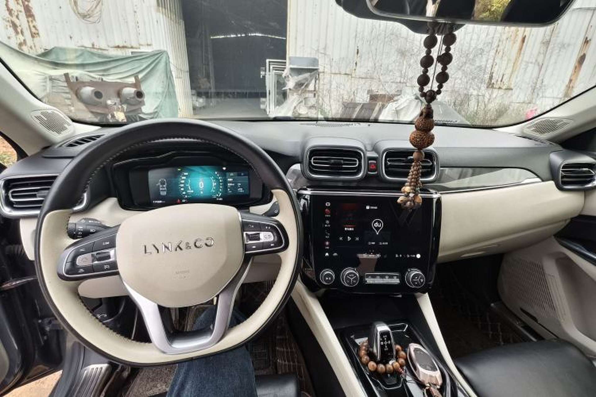 Used Lynk & Co 02 2018 1.5T DCT Two-Wheel Drive Zhaopu Version China V Standard Center Console