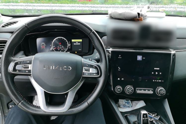 Used Lynk & Co 02 2018 1.5T DCT Two-Wheel Drive Pro Version China V Emission Standard Center Console