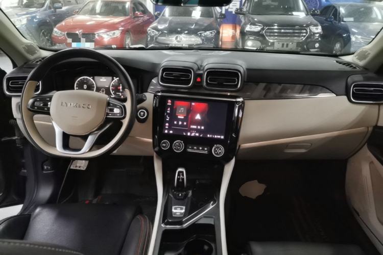 Used Lynk & Co 02 2018 1.5T DCT Two-Wheel Drive Zhaopu Version China V Standard Center Console