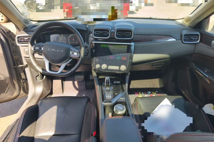 Used Lynk & Co 02 2018 1.5T DCT Two-Wheel Drive Pro Version China V Emission Standard Center Console