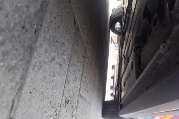 Used Lynk & Co 02 2018 1.5T DCT Two-Wheel Drive Pro Version China V Emission Standard Chassis Rear Right