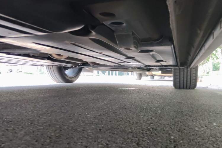 Used Lynk & Co 02 2018 1.5T DCT Two-Wheel Drive Pro Version China V Emission Standard Chassis Rear Right