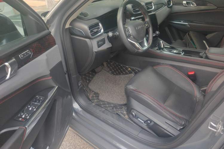 Used Lynk & Co 02 2018 1.5T DCT Two-Wheel Drive Pro Version China V Emission Standard Driver Seat