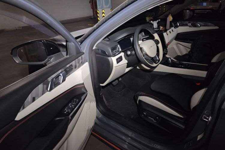 Used Lynk & Co 02 2018 1.5T DCT Two-Wheel Drive Zhaopu Version China V Standard Driver Seat