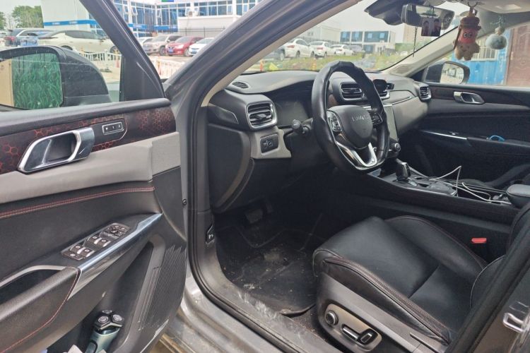Used Lynk & Co 02 2018 1.5T DCT Two-Wheel Drive Pro Version China V Emission Standard Driver Seat