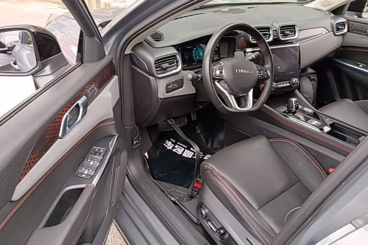 Used Lynk & Co 02 2018 1.5T DCT Two-Wheel Drive Pro Version China V Emission Standard Driver Seat