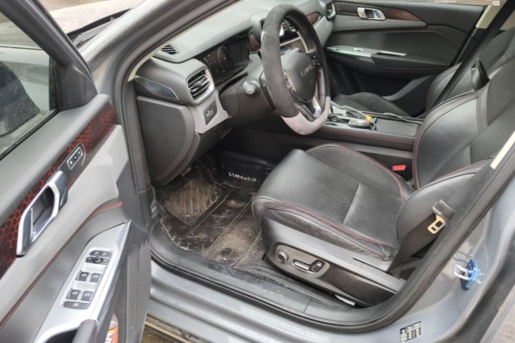 Used Lynk & Co 02 2018 1.5T DCT Two-Wheel Drive Pro Version China V Emission Standard Driver Seat