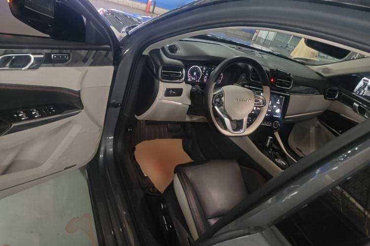 Used Lynk & Co 02 2018 1.5T DCT Two-Wheel Drive Zhaopu Version China V Standard Driver Seat